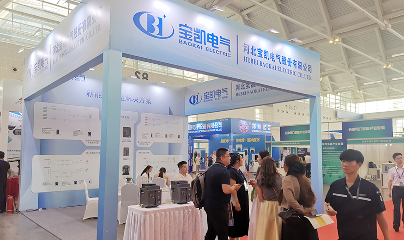 暴击行业天花板！pa视讯电气硬核技术亮相天津清洁能源展，引央视记者及能源产业巨头现场“挖宝”